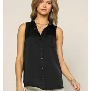 RO & DE Black Sleeveless Botton Down Top